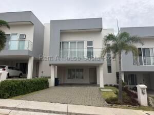 CASA EN ALQUILER EN SAN RAFAEL ESCAZÙ en San Rafael, Escazú, San José — $2,700