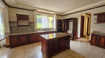 MLS-26-237 LS VENTA CASA MORAVIA SAN JOSE en San Jerónimo, Moravia, San José — $545,000 - Foto 5 de 10