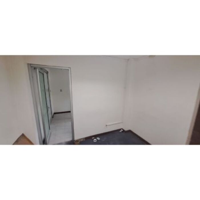 ALQUILER DE OFICINA EN EDIFICIO, SAN JOSE, CENTRO  en Carmen, San José — $1,300