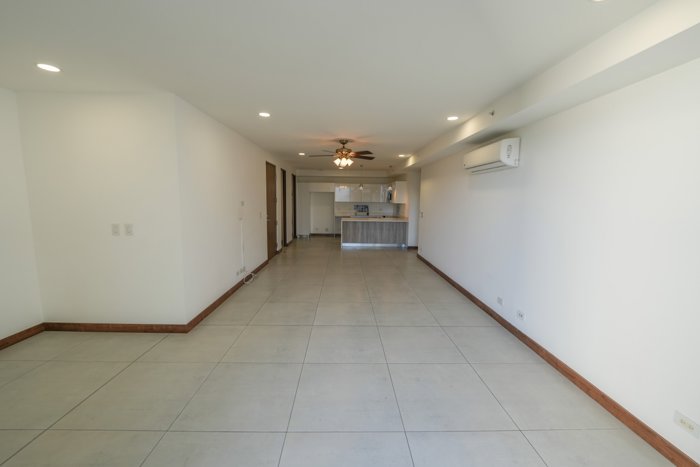 Exclusivo Apartamento de 3 Habitaciones en Hyde Park Nunciatura en Mata Redonda, San José — $3,400 - Foto 2 de 23