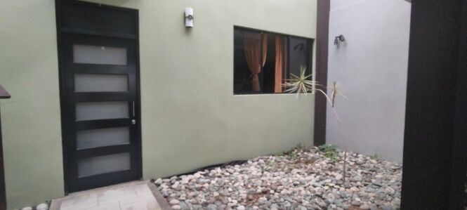 Se vende propiedad con 4 apartamentos en Guadalupe San José 25-1089 en Guadalupe, Goicoechea, San José — $480,000