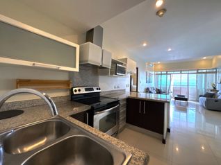 En Alquiler, exclusivo apartamento en Guachipelin, Escazu. in San Rafael, Escazú, San José — $1,400 - Photo 4 of 18