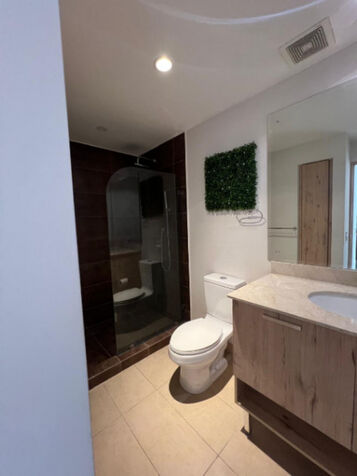 Venta de apartamento en Santa Verde Equipado con linea blanca y A/C en San Francisco, Heredia — $147,000