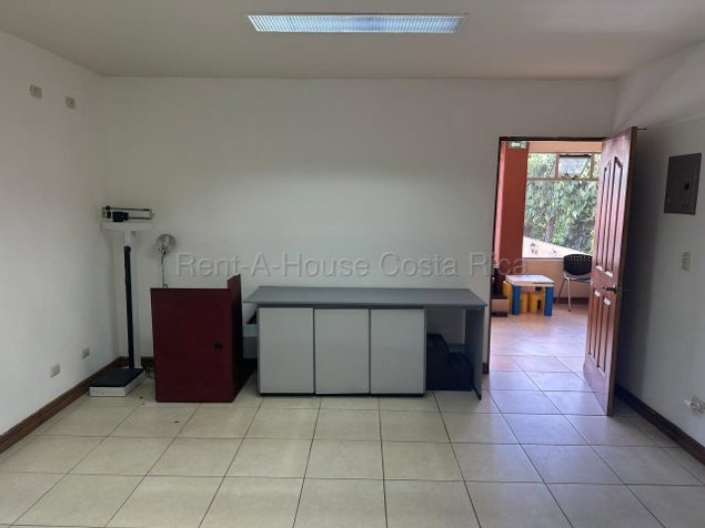 Alquiler de Local Comercial en Belén-San Antonio. RAH 27-715 in San Antonio, Belén, Heredia — $1,895