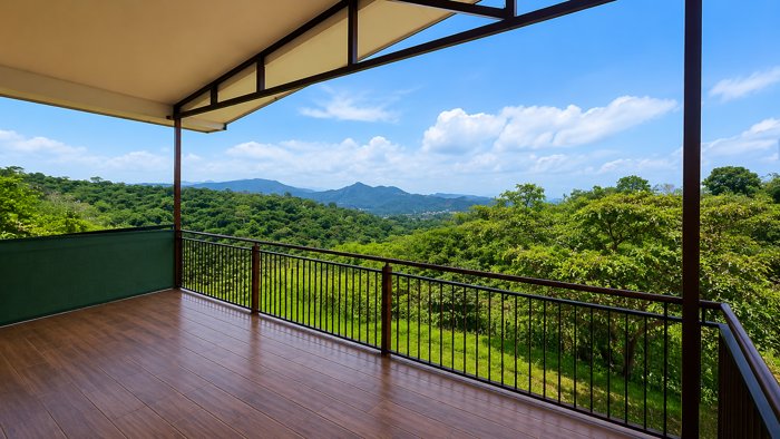 Moderna casa con lindas vistas a las montañas en Naranjo in Candelaria, Palmares, Alajuela — $179,000 - Photo 2 of 22