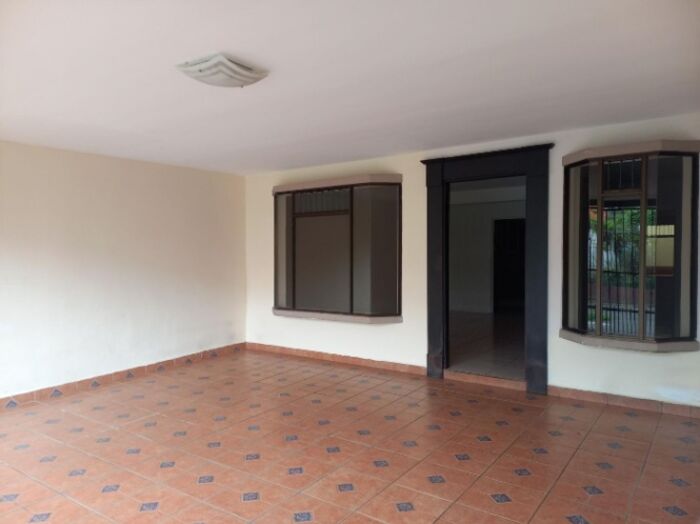 Venta de Casa en San Vicente de Moravia. RAH 25-1963 in San Vicente, Moravia, San José — $175,000
