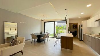 Se alquila moderna casa amoblada en condominio de Santa Ana 26-320 en Santa Ana, San José — $2,200 - Foto 5 de 22