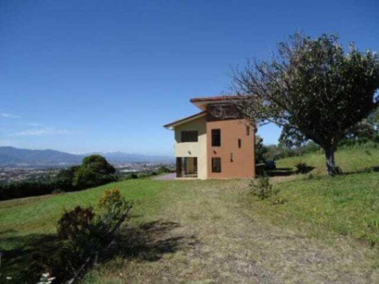 MLS-25-1107 LS VENTA CASA SAN RAFAEL HEREDIA en San Rafael, Heredia — $430,000
