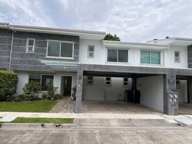 Alquiler de casa en condominio, Piedades de Santa Ana. RAH 26-316  en Piedades, Santa Ana, San José — $2,100