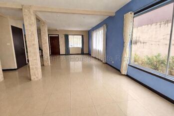 Venta Casa Goicoechea - Mata de Plátano #26-1542 en Mata de Plátano, Goicoechea, San José — $289,000 - Foto 4 de 18