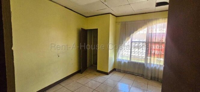 Venta de Casa en El Centro de Paraíso de Cartago. RAH 26-1845 USO COMERCIAL  in Paraíso, Cartago — $140,425