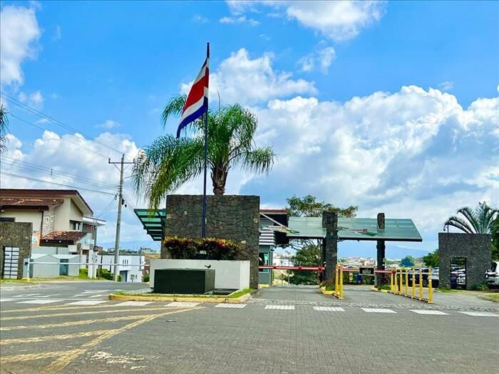Lote en Condominio Montezuma en Grecia, Alajuela — ₡ 19 500 000