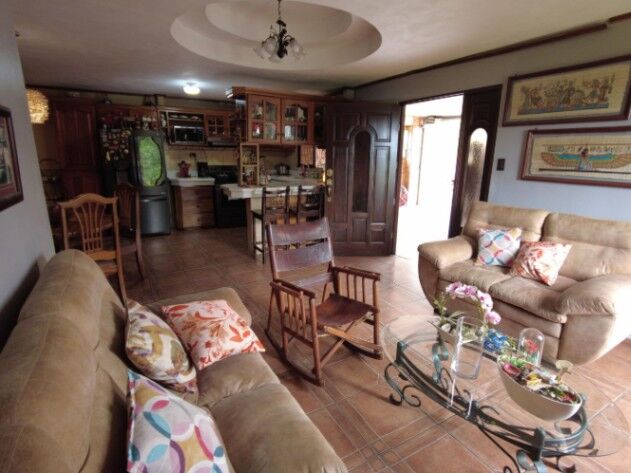 Venta de Hermosa Casa en San Pedro de Barva / JB OFC Mls. 25-960 en San Pedro, Barva, Heredia — $156,000
