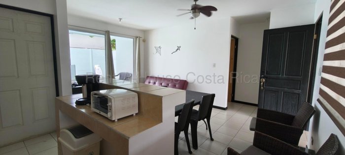 Venta de Casa Semi-Amueblada en Jacó, Garabito. RAH 27-407 en Jacó, Garabito, Puntarenas — ₡ 70 000 000