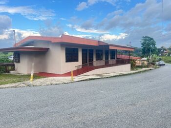 Casa de dos plantas + 3 locales comerciales en San Vito —Coto Brus-Puntarenas-C.R en San Vito, Coto Brus, Puntarenas — 92 000 000 ₡ - Foto 5 de 34