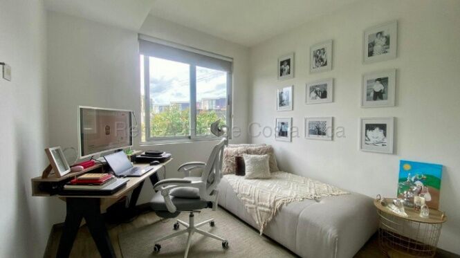 Venta de Apartamento en Escazú, San José. RAH 26-2072 PRECIO REBAJADO en Escazú, San José — $280,000