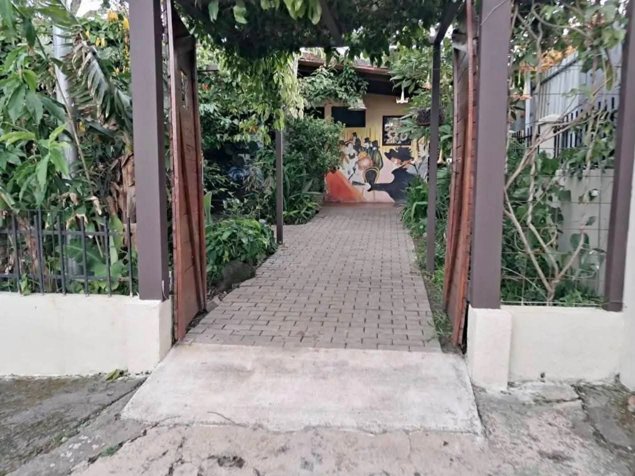 Venta de Propiedad con Restaurante / Cuidad Colón in Colón, Mora, San José — $500,000
