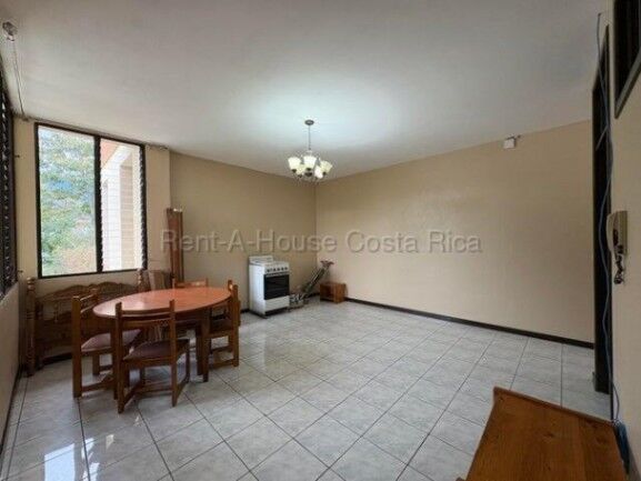 Se alquila apartamento en Escazú Centro 27-2 in Escazú, San José — $955