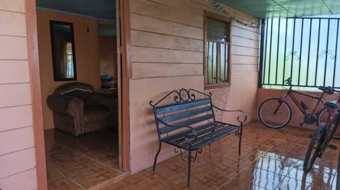 Venta de Casa en Granadilla de Curridabat.  en Granadilla, Curridabat, San José — ₡ 150 000 000