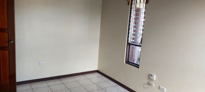 VENTA DE CASA GRECIA CENTRO  en Grecia, Alajuela — ₡ 100 000 000