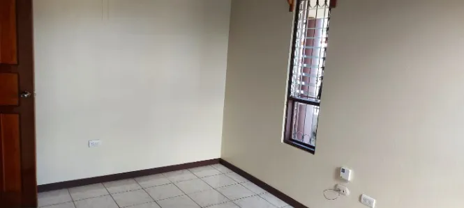 VENTA DE CASA GRECIA CENTRO  en Grecia, Alajuela — ₡ 100 000 000 - Foto 3 de 15