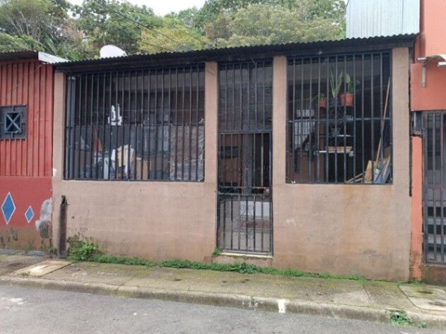 Venta de Casa en Desamparados, San José. RAH 25-293 en San Miguel, Desamparados, San José — ₡ 40 000 000