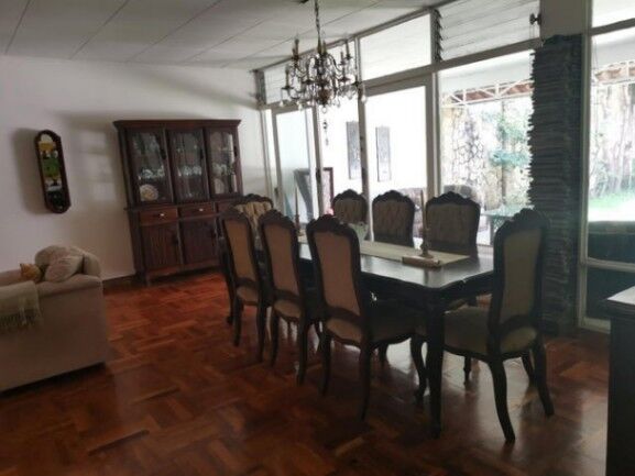 MLS-23-1549 LS VENTA CASA SAN JOSE CENTRO en Catedral, San José — $320,000