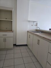 Alquilo apartamento  in San Juan, Tibás, San José — $701 - Photo 5 of 8