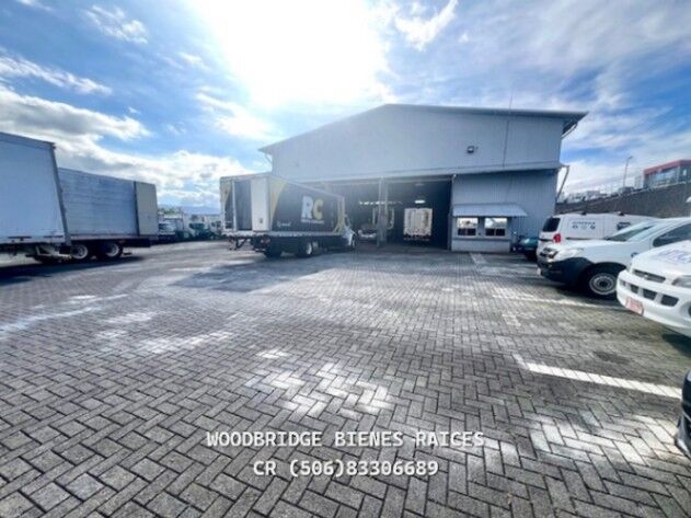 Bodega en alquiler Heredia Barreal $12.384 /826 mt./patio grande en Heredia — $12,384