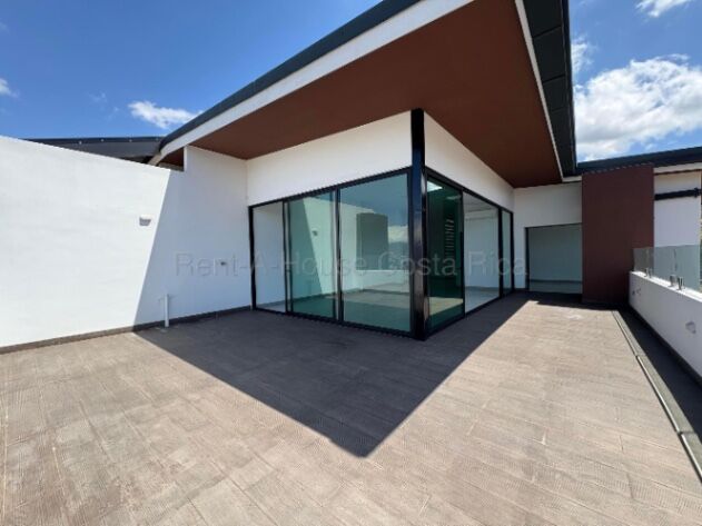 Alquiler de Penthouse Escazu  in Escazú, San José — $4,500