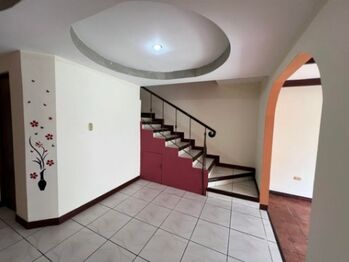 Se vende espaciosa casa con patio en San Vicente de Moravia 25-1573 in San Vicente, Moravia, San José — $178,500 - Photo 4 of 22