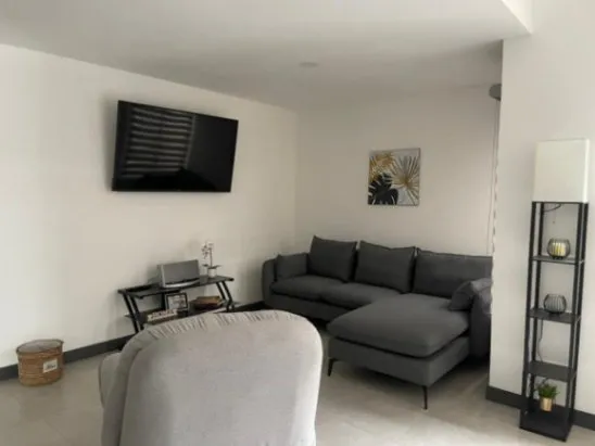 Se alquila moderno apartamento amoblado en San Francisco de Heredia 26-163 en San Francisco, Heredia — ₡ 500 000 - Foto 2 de 17