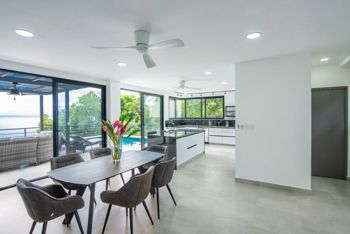 Casa moderna con vista al mar en Playa Blanca Punta Leona en Tárcoles, Garabito, Puntarenas — $789,000 - Foto 2 de 17