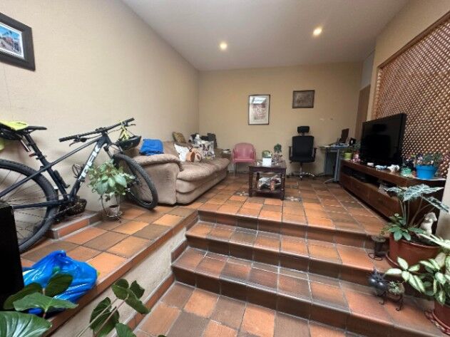 CASA EN VENTA, ESCAZÚ, Cod#23-3298 en Escazú, San José — ₡ 95 000 000