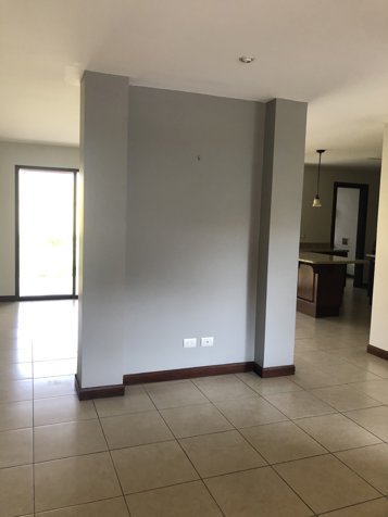 ALQUILO CASA EN CONDOMINIO SAN JOAQUIN DE FLORES en San Joaquín, Flores, Heredia — $1,800 - Foto 2 de 13
