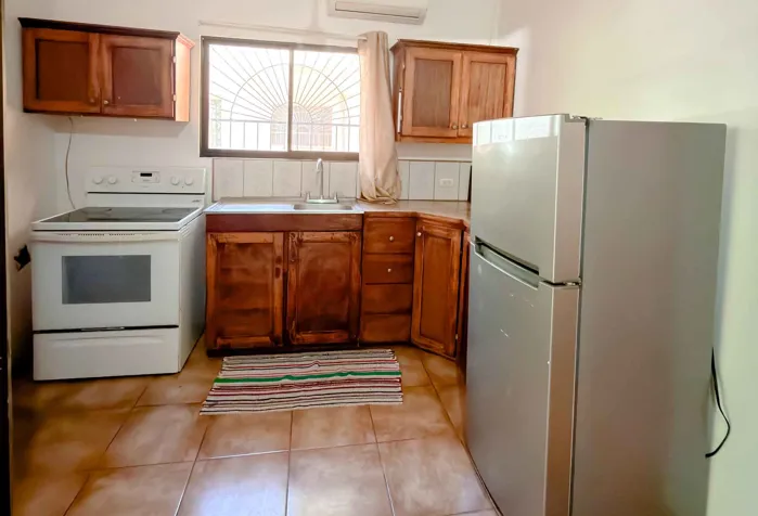 Dos casas a pasos de Playa Avellanas en Tamarindo, Santa Cruz, Guanacaste — $299,999 - Foto 3 de 9