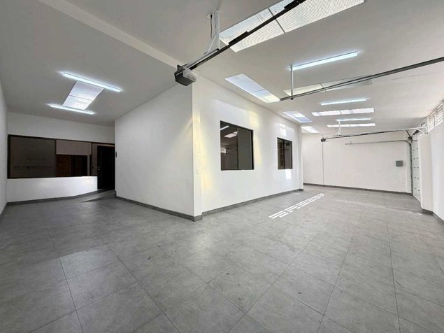 SE ALQUILA CASA CON USO MIXTO EN NUNCIATURA UNA SOLA PLANTA in Pavas, San José — $4,600