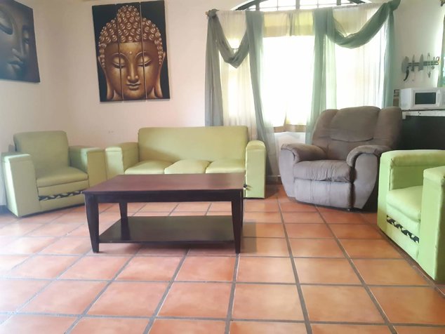 Tropical Breezes – Tu Refugio Costero a Solo Pasos de Playa Bejuco in Parrita, Puntarenas — $285,000 - Photo 3 of 14