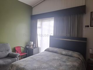 Venta de Casa Contemporánea en Sabanilla de Montes de Oca #27-778 GS en Sabanilla, Montes De Oca, San José — $450,000 - Foto 2 de 17