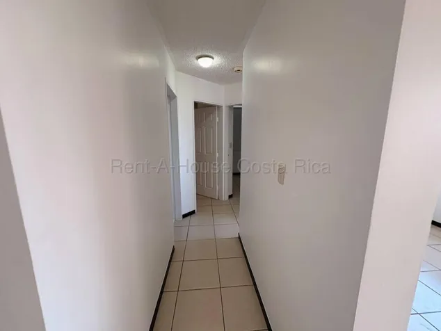 Alquiler de Apartamento en San Rafael de Alajuela. RAH 27-445 en San Rafael, Alajuela — $876 - Foto 2 de 14