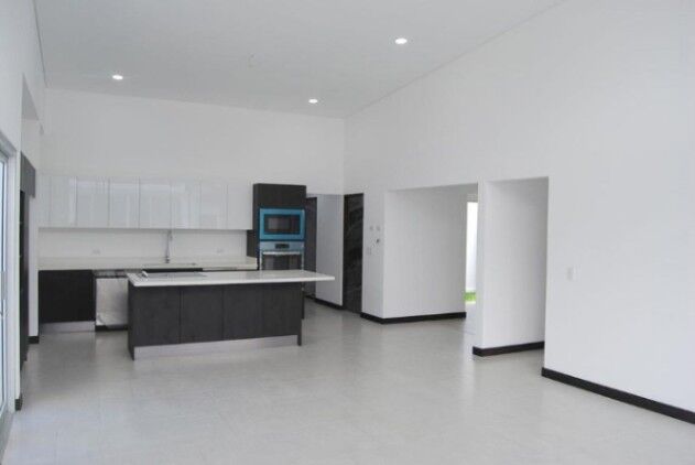 Alquiler de Casa en Santa Ana-Piedades. en Piedades, Santa Ana, San José — $1,750
