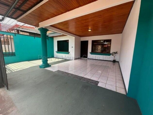 Venta de Casa en Alajuela. RAH 26-2137 en Alajuela — ₡ 75 000 000