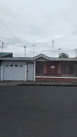 SE VENDE CASA Y 2 APARTAMENTOS EN CARTAGO CENTRO.  en San Nicolás, Cartago — ₡ 190 000 000