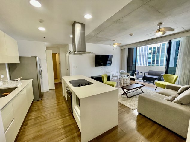 Escazu Village apartamento amueblado en alquiler in Escazú, San José — $2,300 - Photo 3 of 12