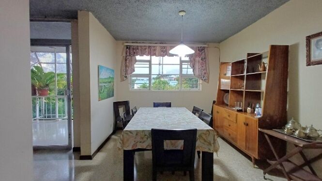 Venta de Casa con 5 habitaciones  Uso Mixto en Mercedes Montes de Oca in Mercedes, Montes De Oca, San José — $355,000
