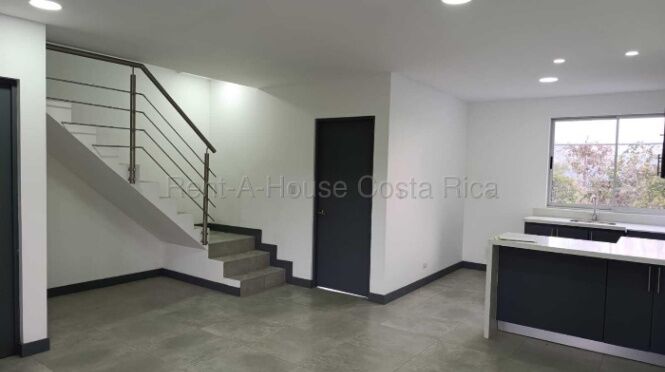 Venta de Casa en La Unión de Cartago 26-1817 en Tres Ríos, La Unión, Cartago — $204,000