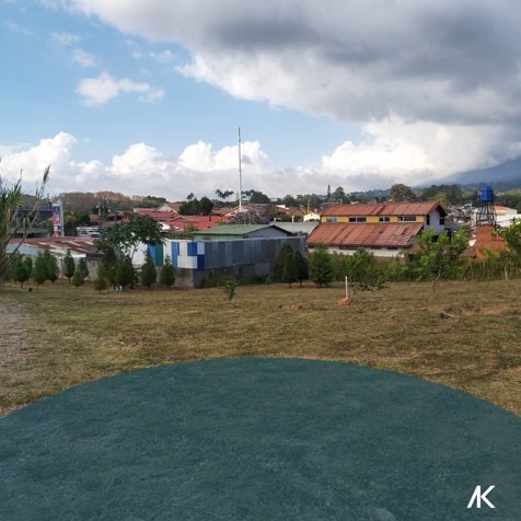 Venta - Terrero con uso de suelo mixto en Granadilla, Curridabat, San José — $4,800,000 - Foto 2 de 4