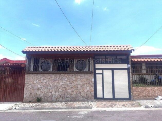 Venta de Casa en Moravia-San Vicente. RAH 26-1793 en San Vicente, Moravia, San José — ₡ 90 000 000
