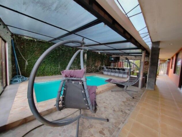 Venta de Bodega+3 Viviendas Independientes en Granadilla de Curridabat.  in Granadilla, Curridabat, San José — $1,600,000