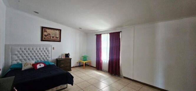 Casa impecable con uso mixto ideal para vivir o negocio en ubicación estratégica #26-1657 GS en San Rafael Abajo, Desamparados, San José — $160,000